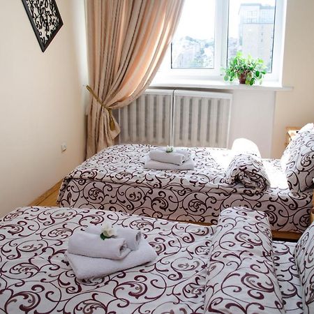 ריבנה Babylon Apartments מראה חיצוני תמונה