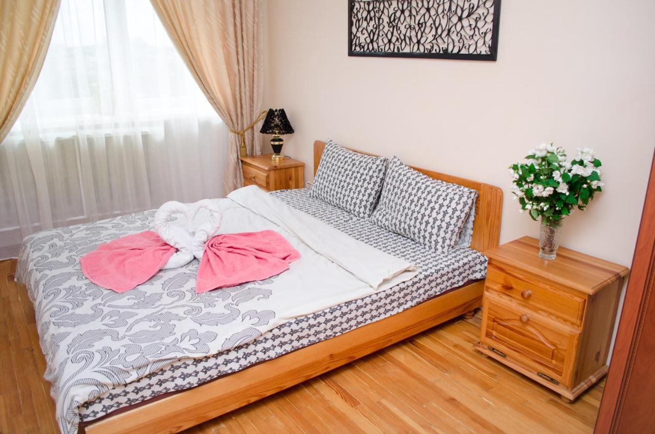 ריבנה Babylon Apartments מראה חיצוני תמונה