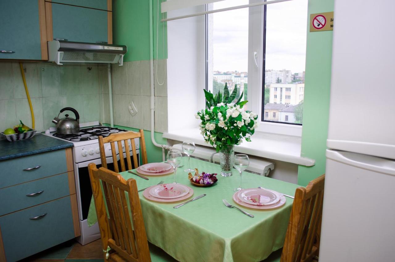 ריבנה Babylon Apartments מראה חיצוני תמונה